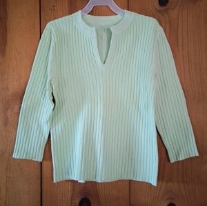 Pastel Green Ribbed Notched Front 3/4 Sleeve Sweater